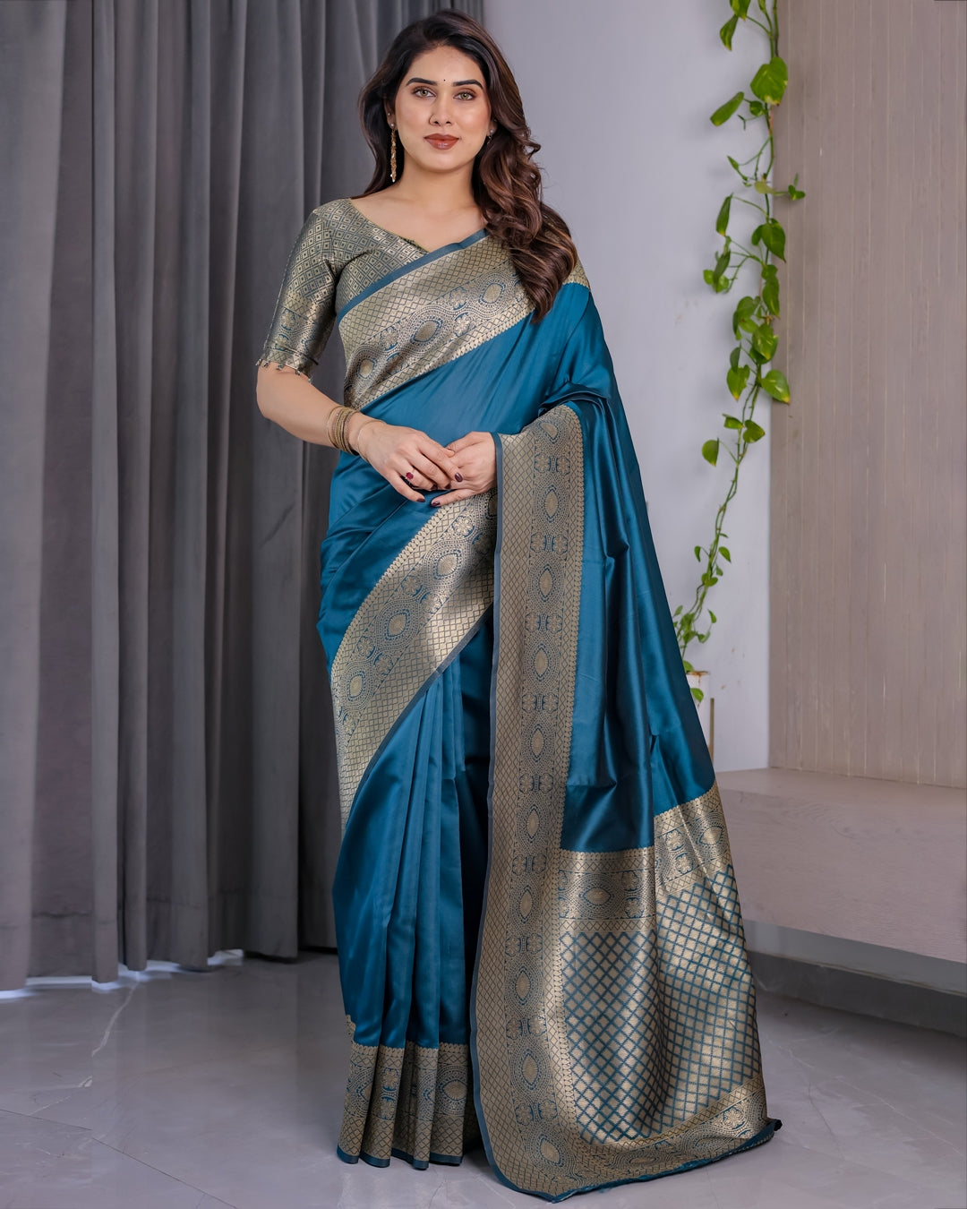 eal Blue Banarasi Silk Saree with Jacquard Zari Border for Women