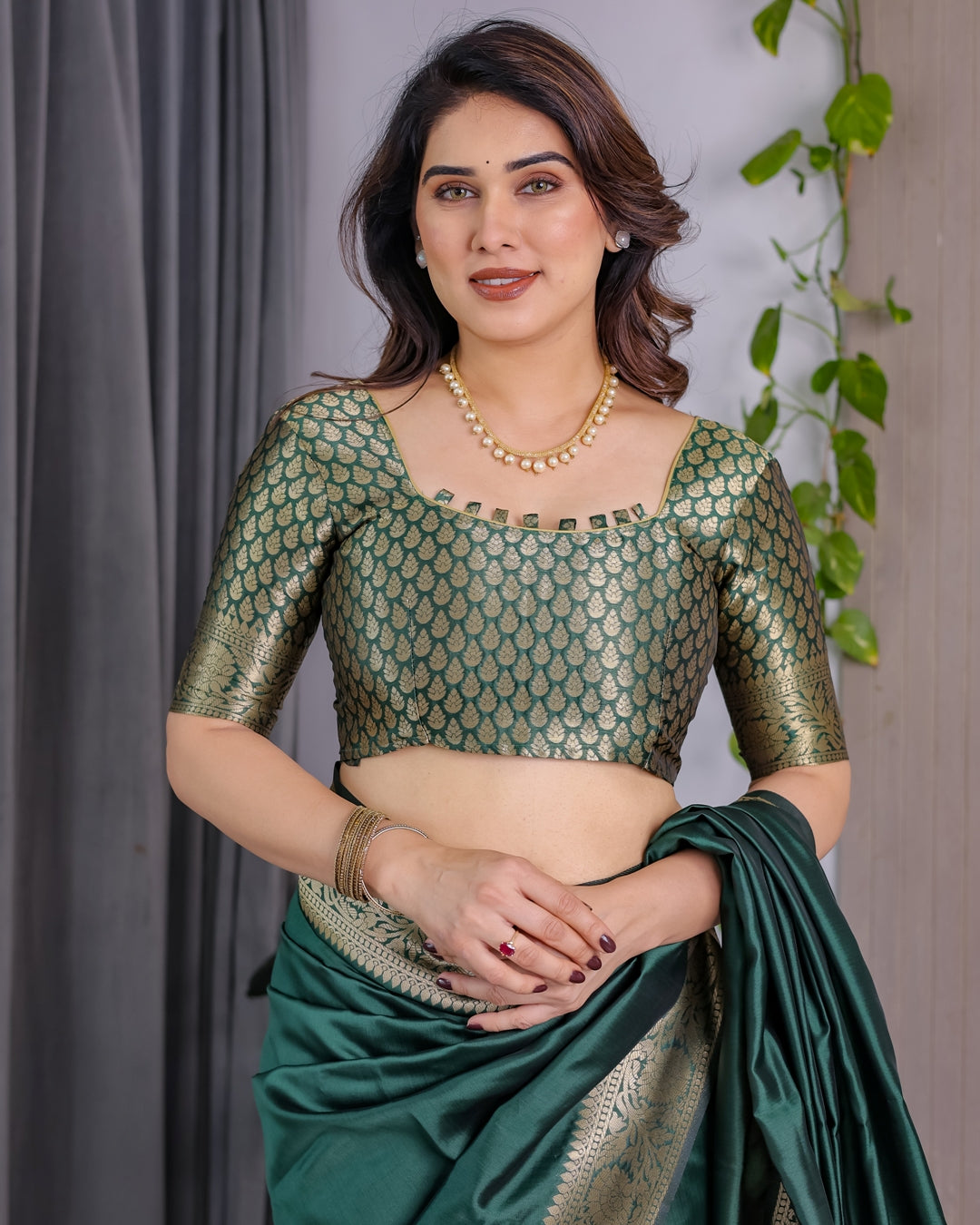 Green Banarasi Soft Silk Saree with Golden Jacquard Border for Women