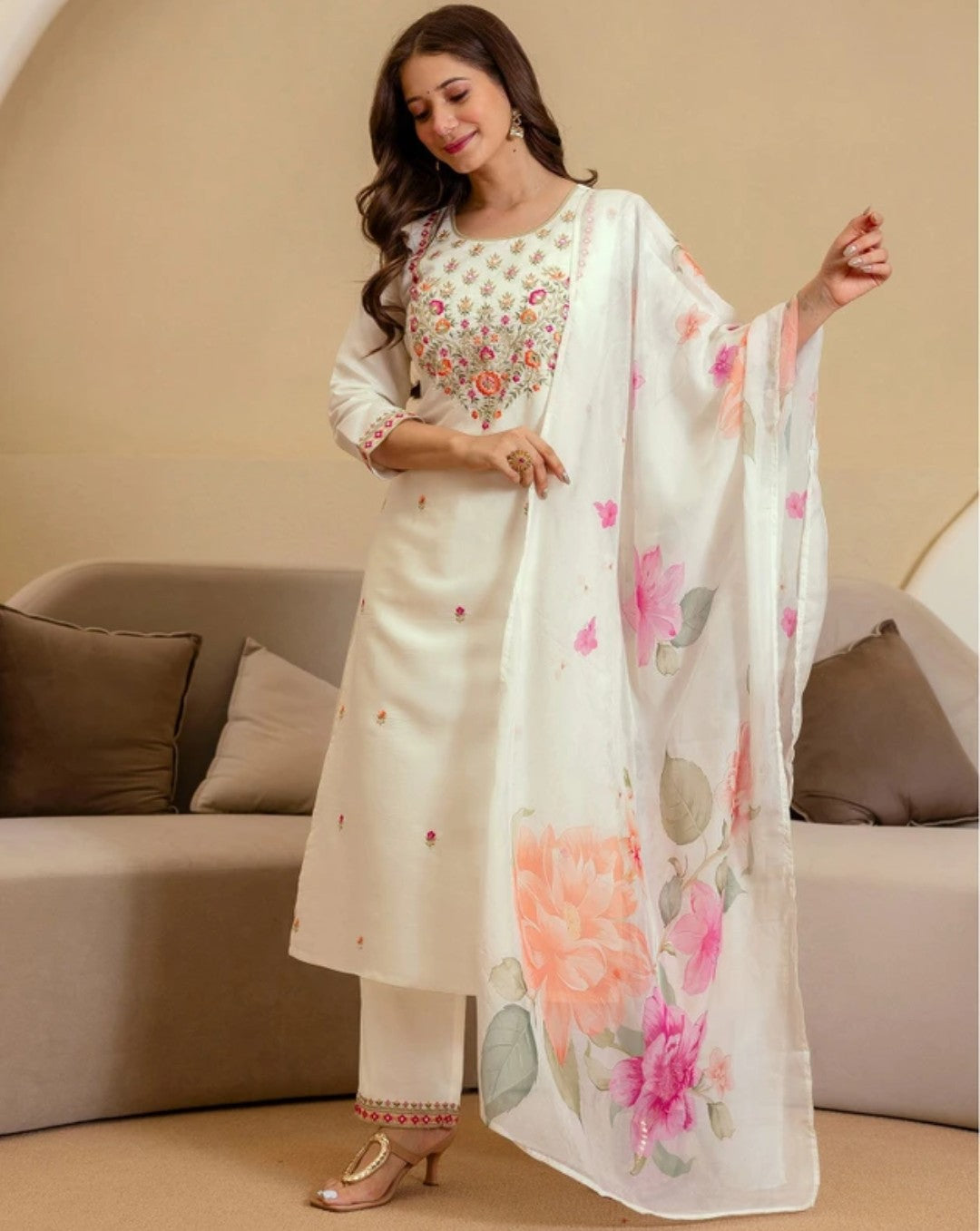 White Chanderi Kurta Set with Floral Embroidery and Dupatta 2