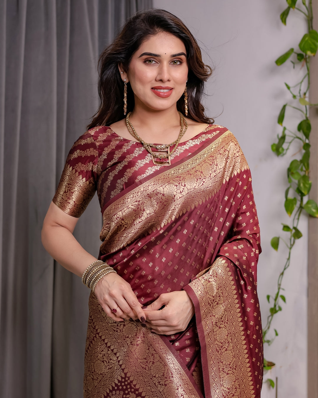 Maroon Banarasi Soft Silk Saree with Golden Zari Border 3 for Women