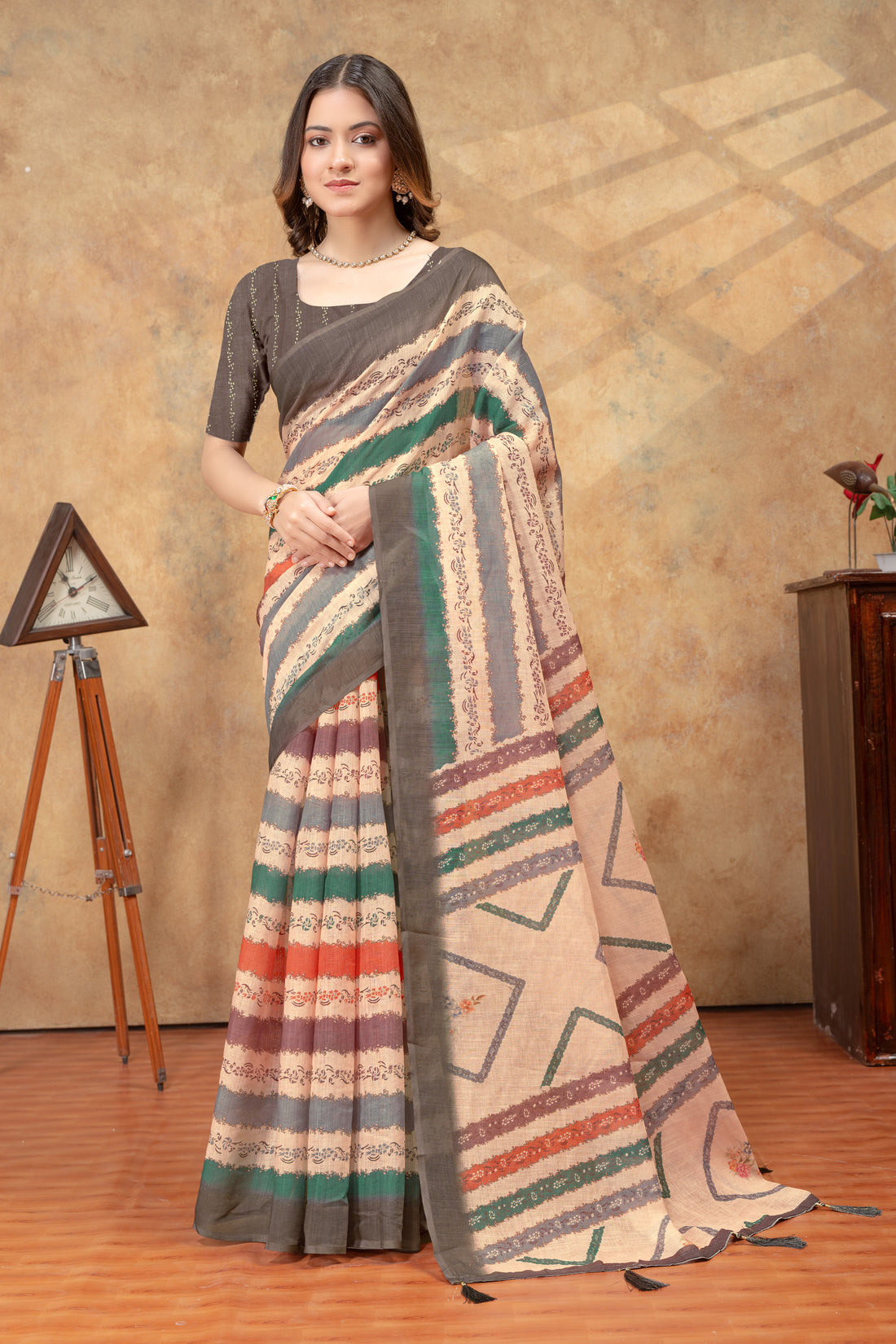 Grey Linen Cotton Printed Saree with Artistic Plain Borders for Women