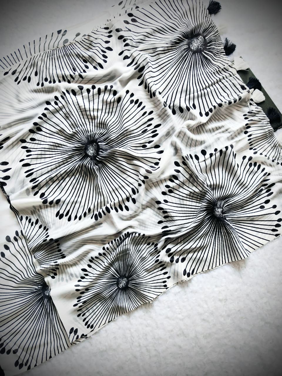 Aesthetic Monochrome Marshmallow Georgette Saree for Women
