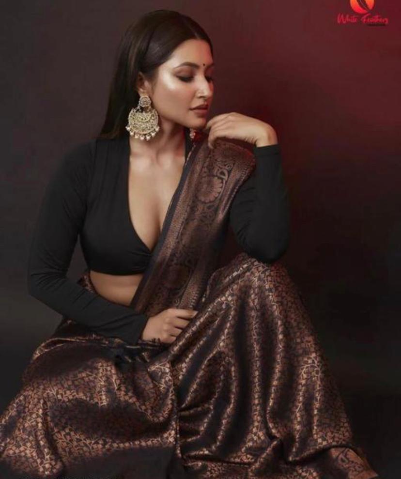 Black Copper Lichi Silk Saree with Rich Jacquard Work for Women