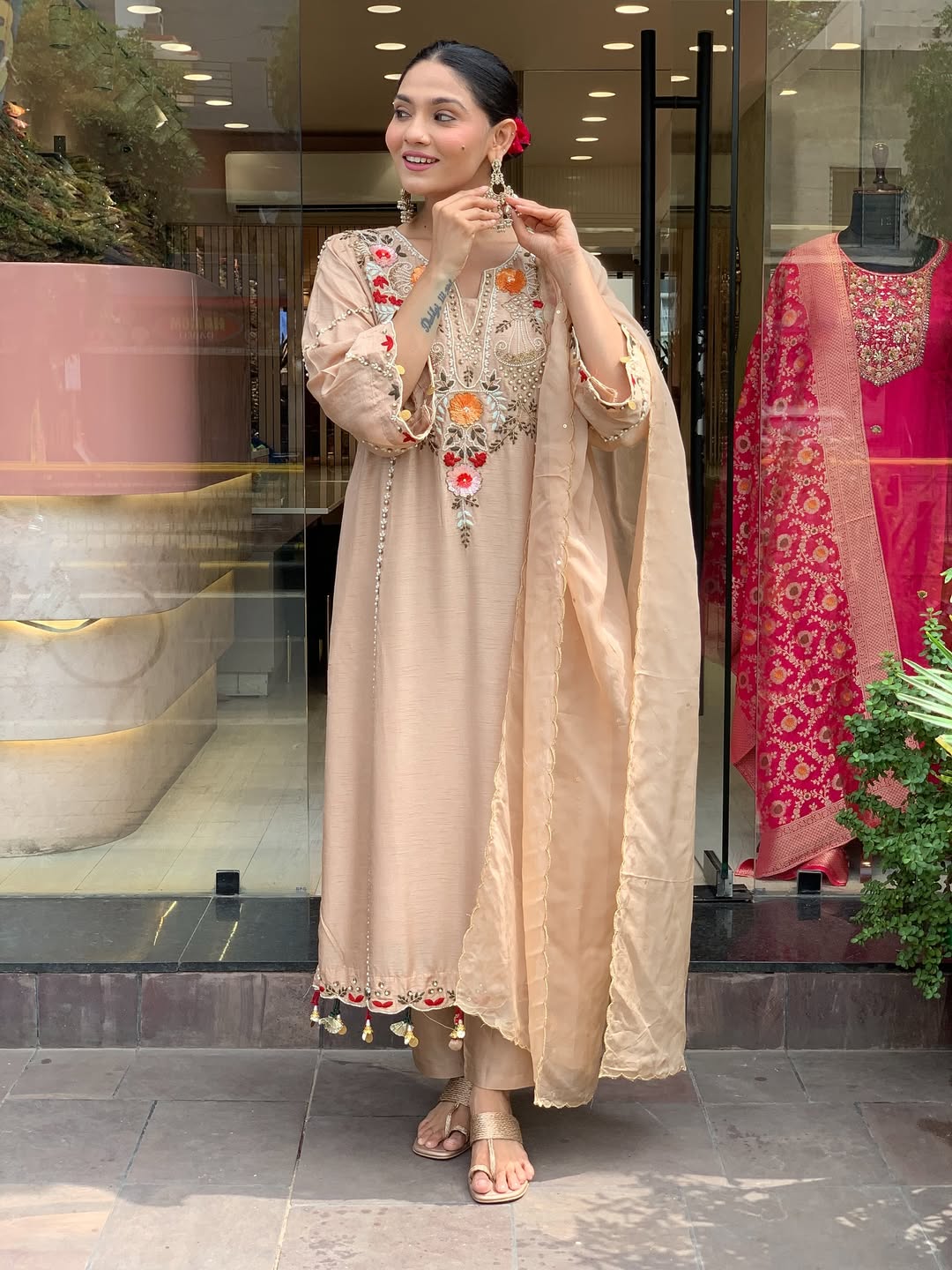 Cream Chanderi Embroidered Kurta Set with Dupatta for Women