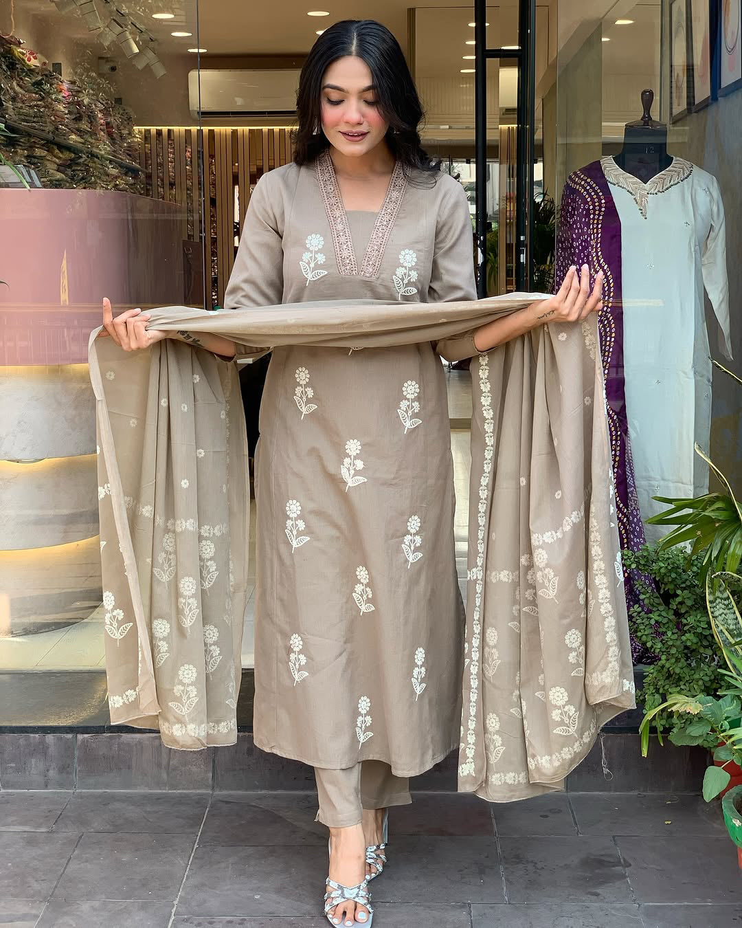 Cream Embroidered Kurta Set with Bandhani Style Dupatta for Women