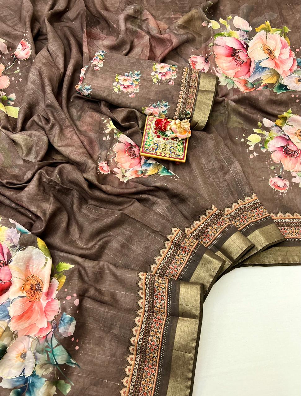 Designer Brown Cotton Digital Print Saree With Blouse for Women