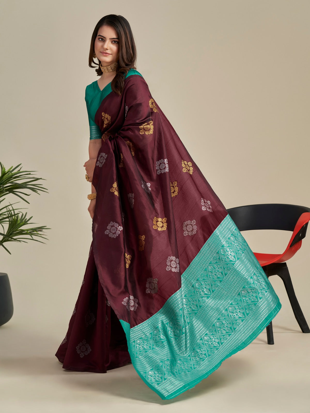 Elegant Maroon Soft Silk Saree with Green Jacquard Border for Women