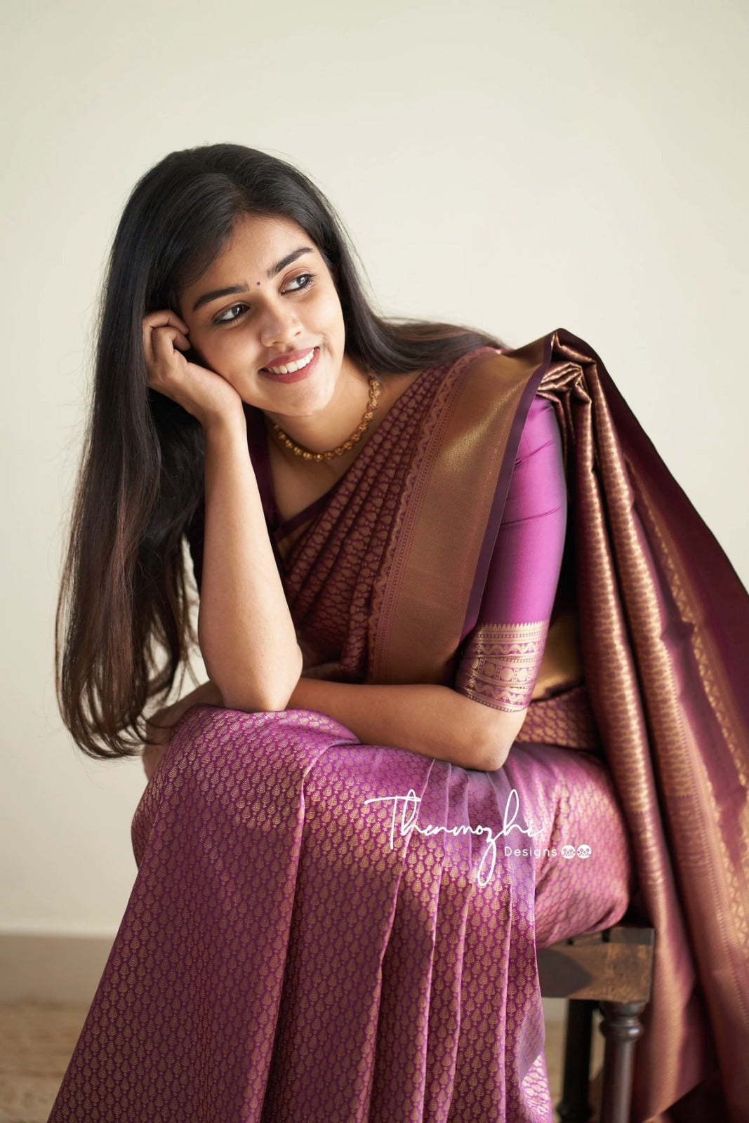 Elegant Mauve Banarasi Silk Saree with Regal Zari Detailing for Women