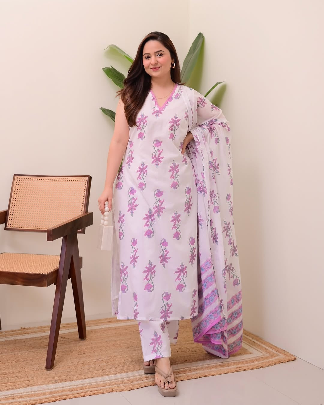 Elegant Pink Print Daily Wear Kurta Set for Women
