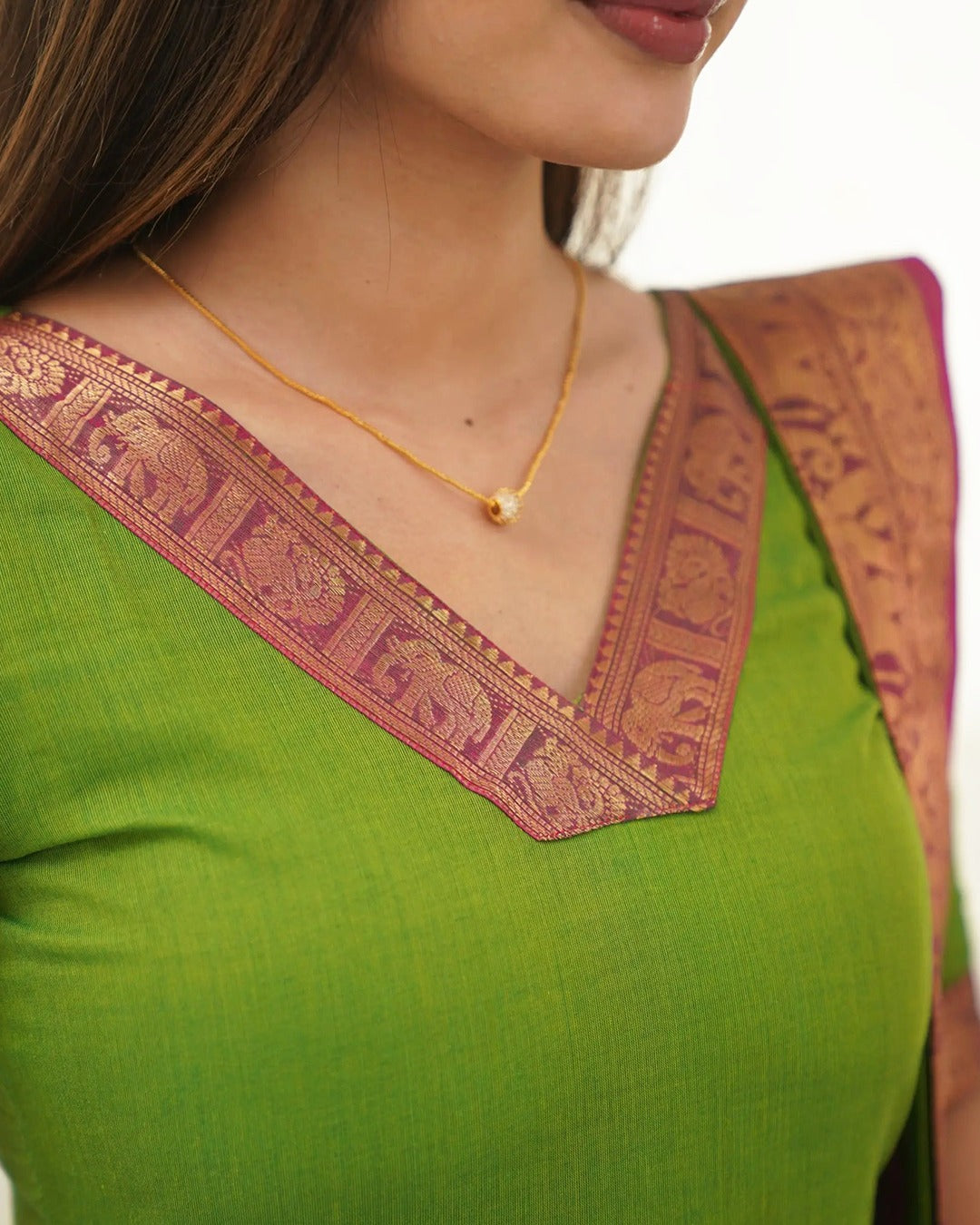 Green Elegant Traditional Kurti Set for Women