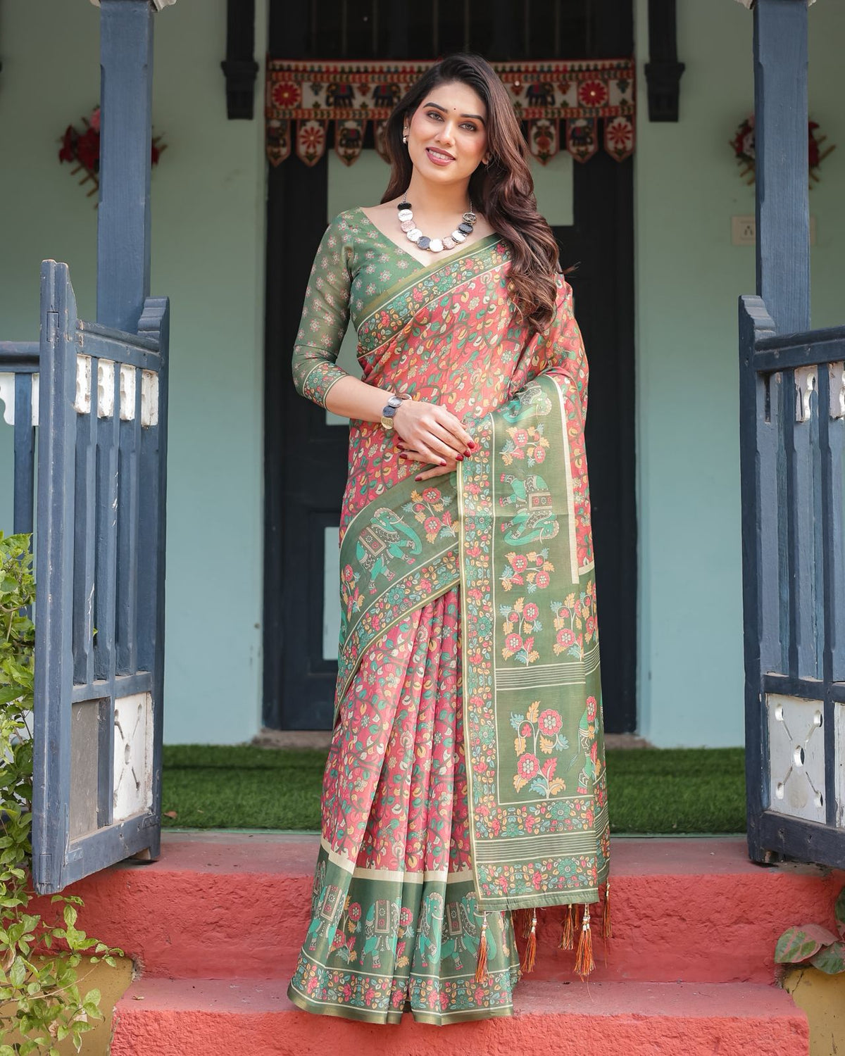Green Pink Printed Handloom Saree With Blouse Piece for Women