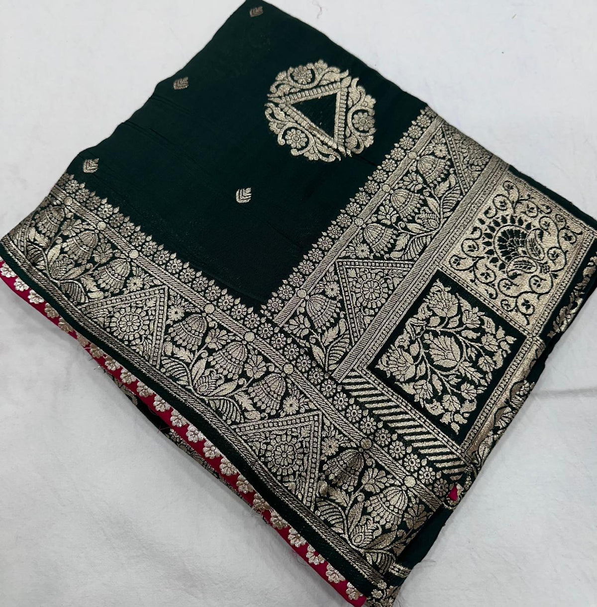 Dark Green Maslin Silk Zari Woven Saree with Rich Pallu for Women