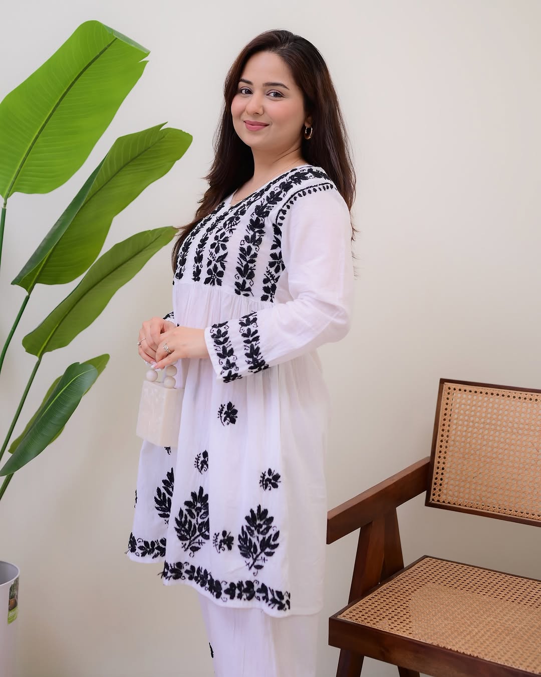 Soft Khadi Cotton White Kurta Set with Black Design for Women