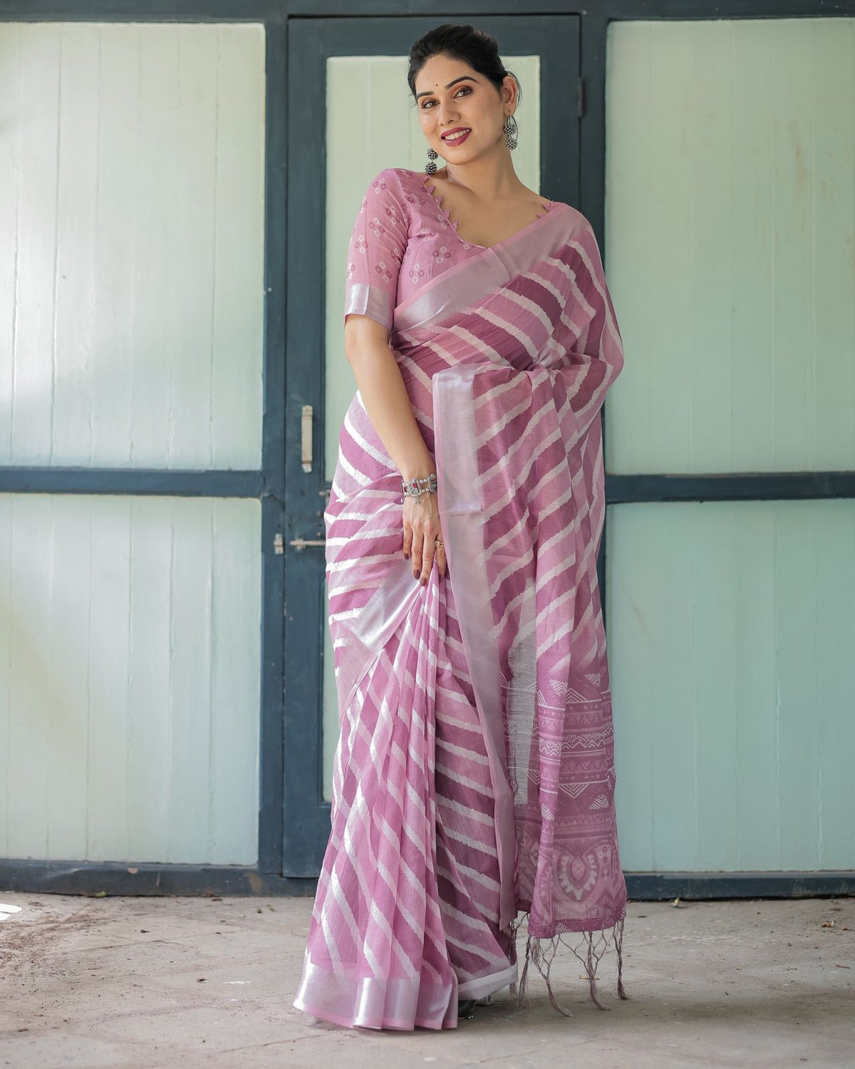 Soft Lavender Linen Saree with Elegant Stripe Pattern for Women