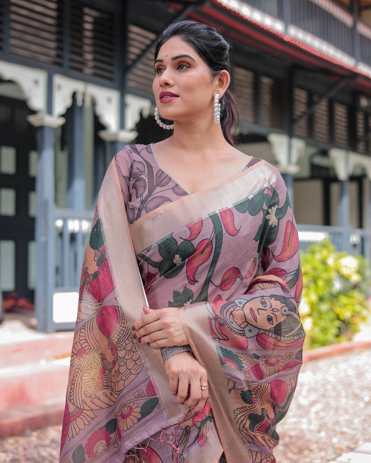 Elegant Mauve Linen Saree with Artistic Madhubani Print for Women