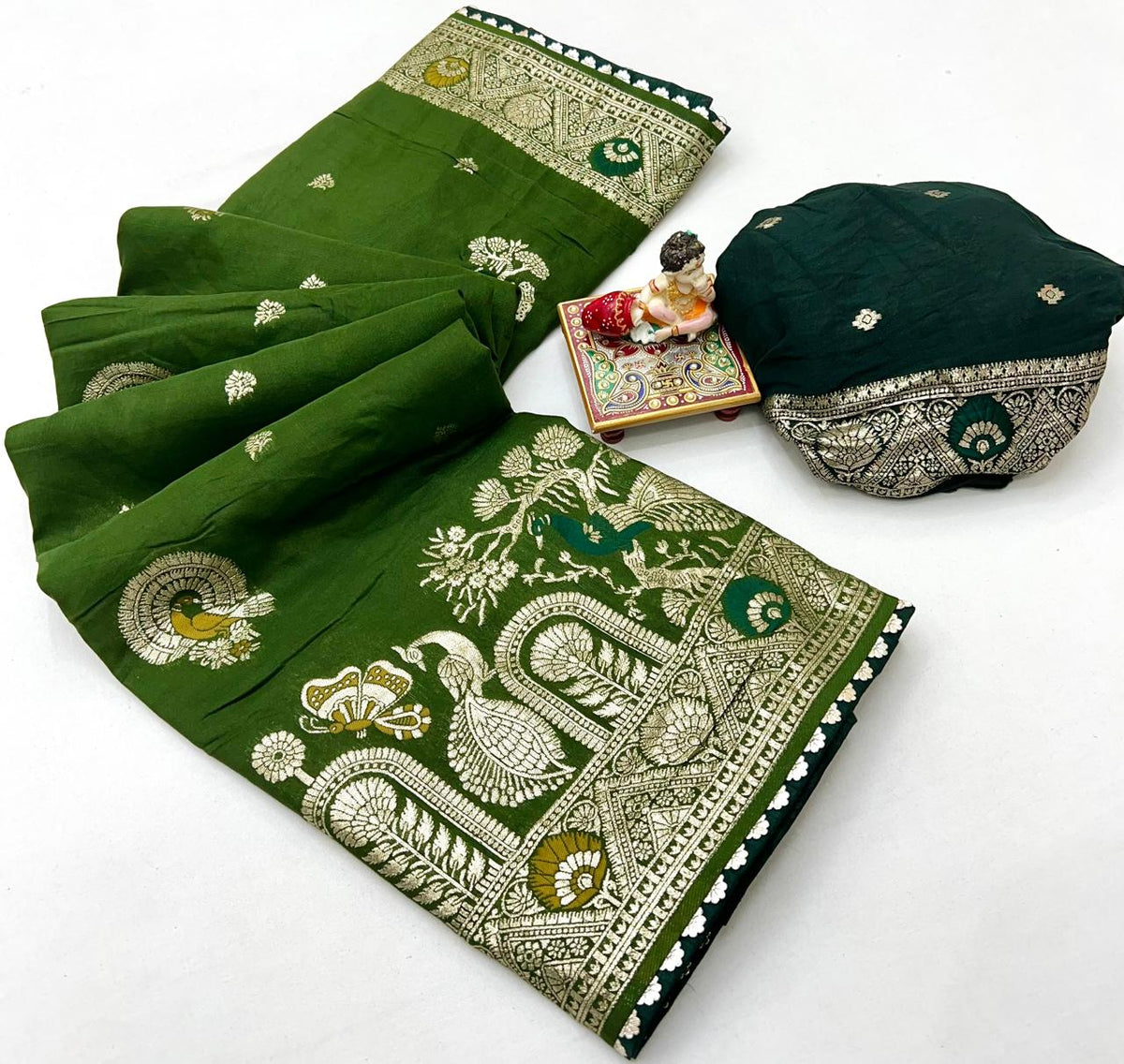 Wedding Wear Olive Green Maslin Silk Saree With Pallu for Women