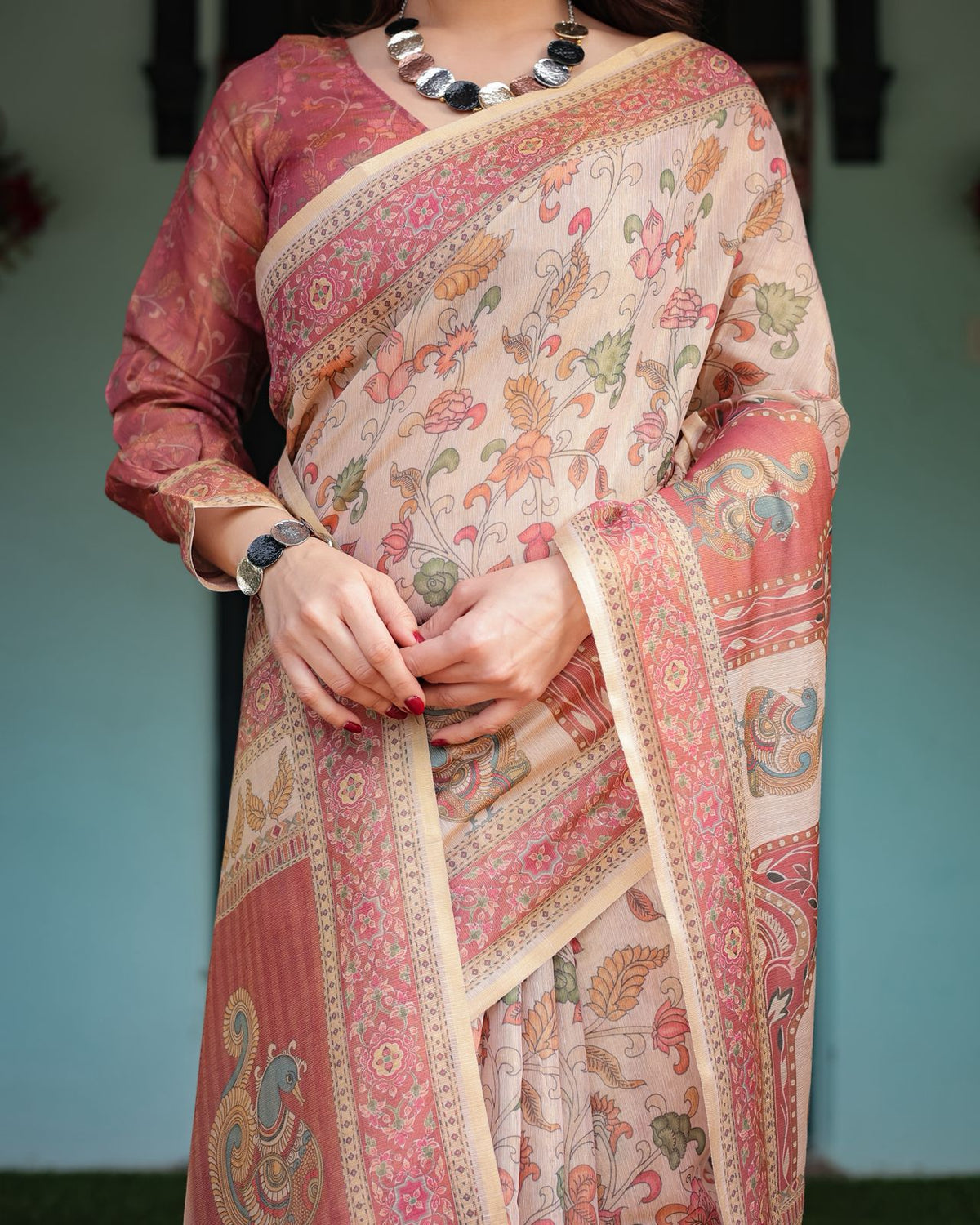 Peach Beige Floral Handloom Saree with Ethnic Border for Women