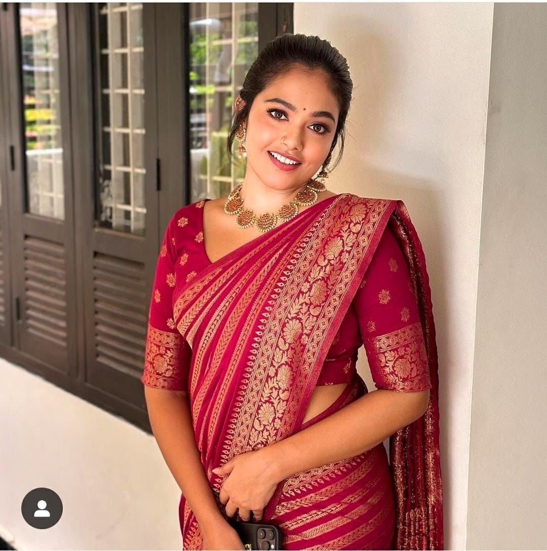 Red Banarasi Soft Silk Saree with Elegant Zari Work for Women