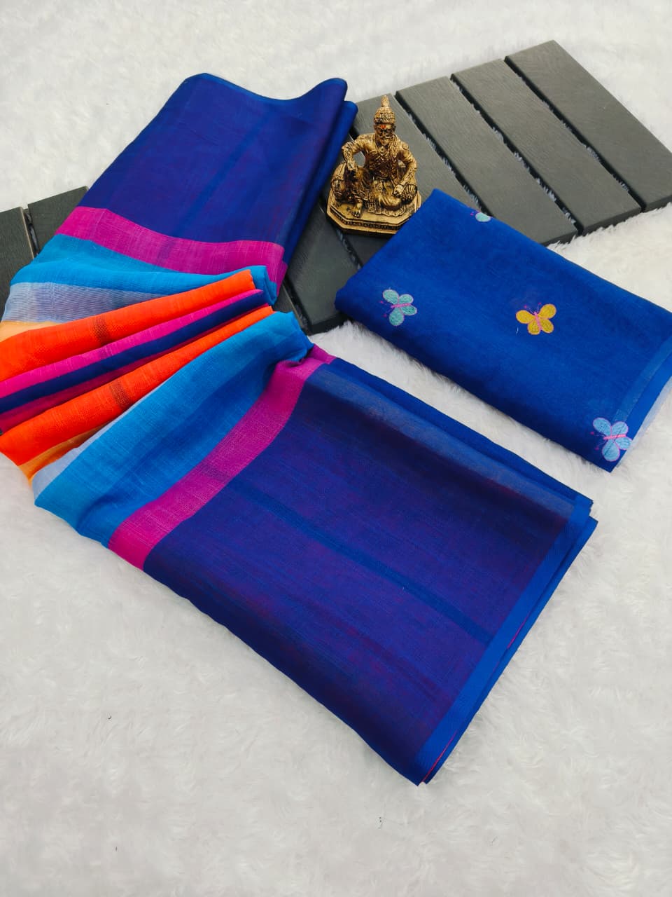 Soft Linen Blue Saree with Stylish Pallu Design for Women