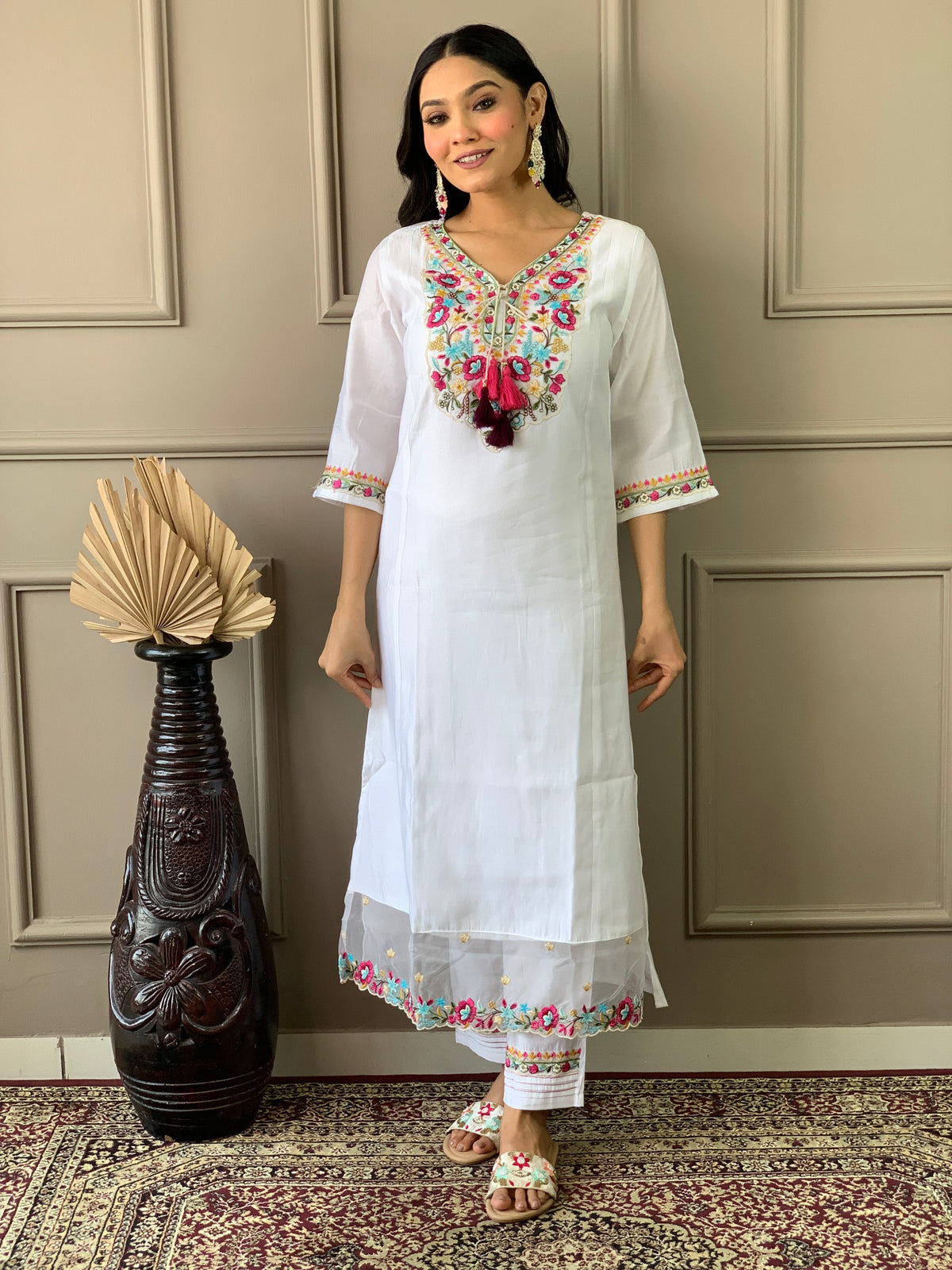 White Chanderi Embroidered Kurta Set with Organza Dupatta for Women