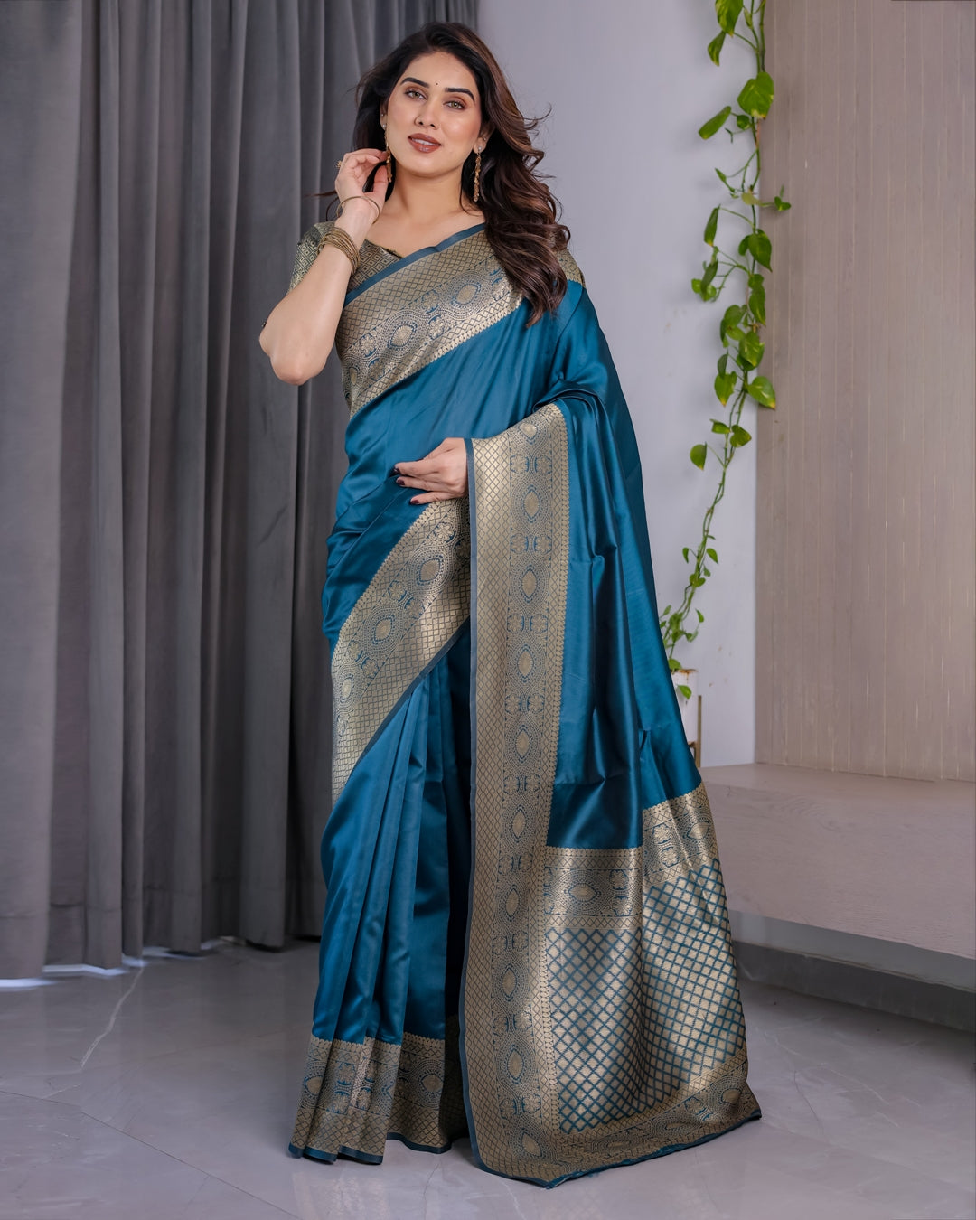 eal Blue Banarasi Silk Saree with Jacquard Zari Border for Women