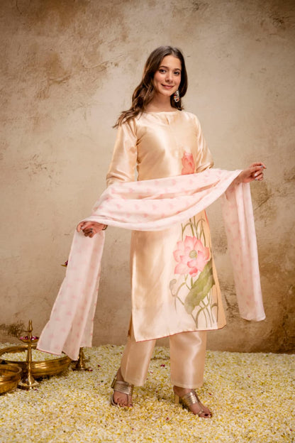 Peach Assam Silk Kurta Set with Printed Organza Dupatta for Women