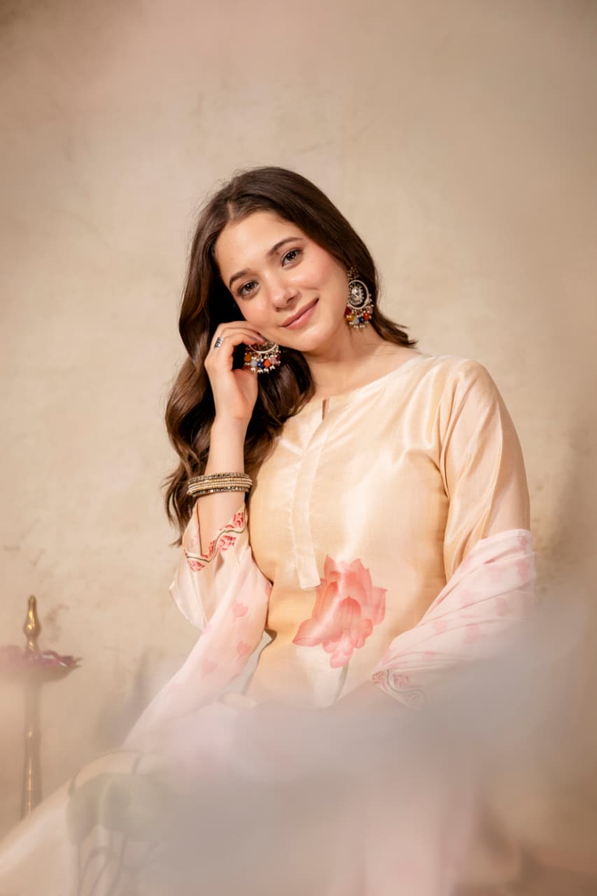 Peach Assam Silk Kurta Set with Printed Organza Dupatta for Women