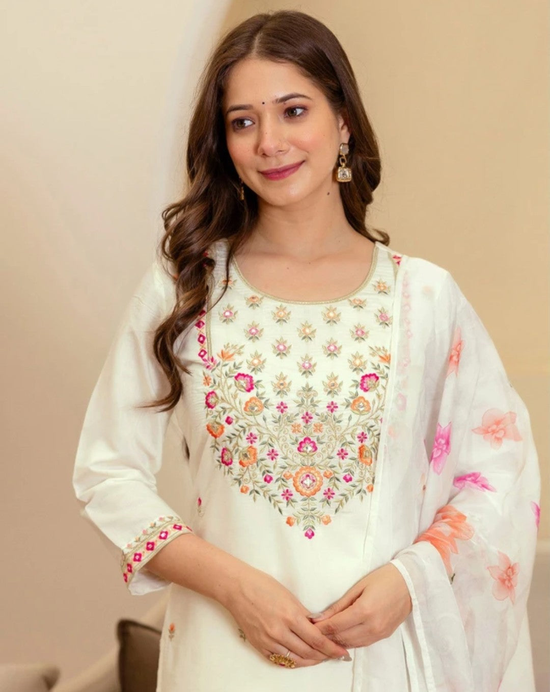White Chanderi Kurta Set with Floral Embroidery and Dupatta 2