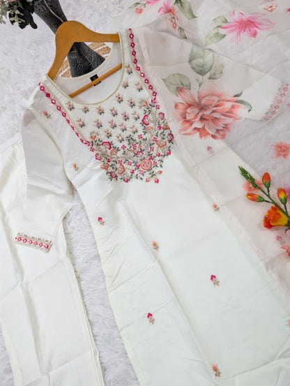 White Chanderi Kurta Set with Floral Embroidery and Dupatta 2
