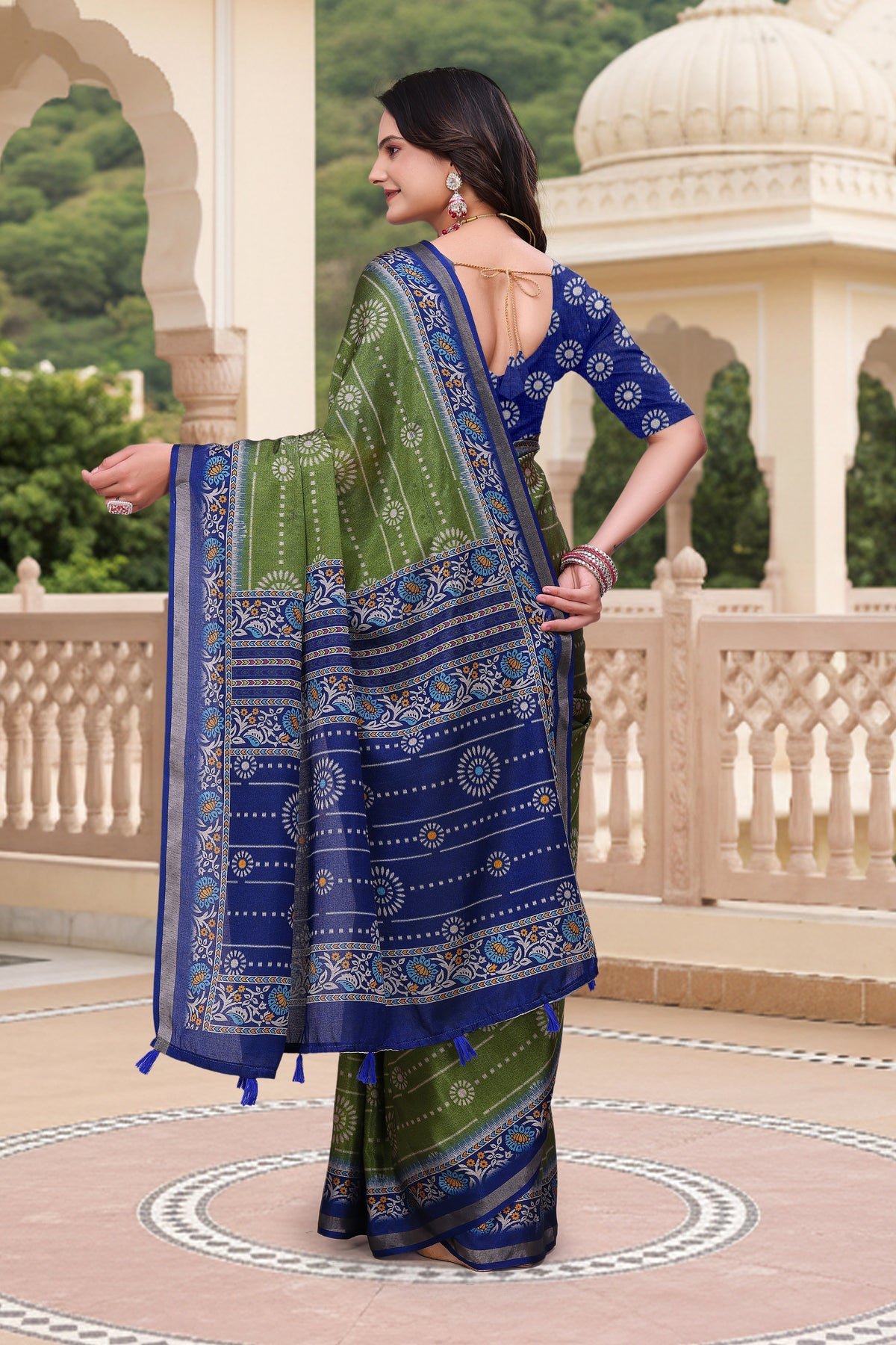Green Mal Cotton Printed Saree for Women