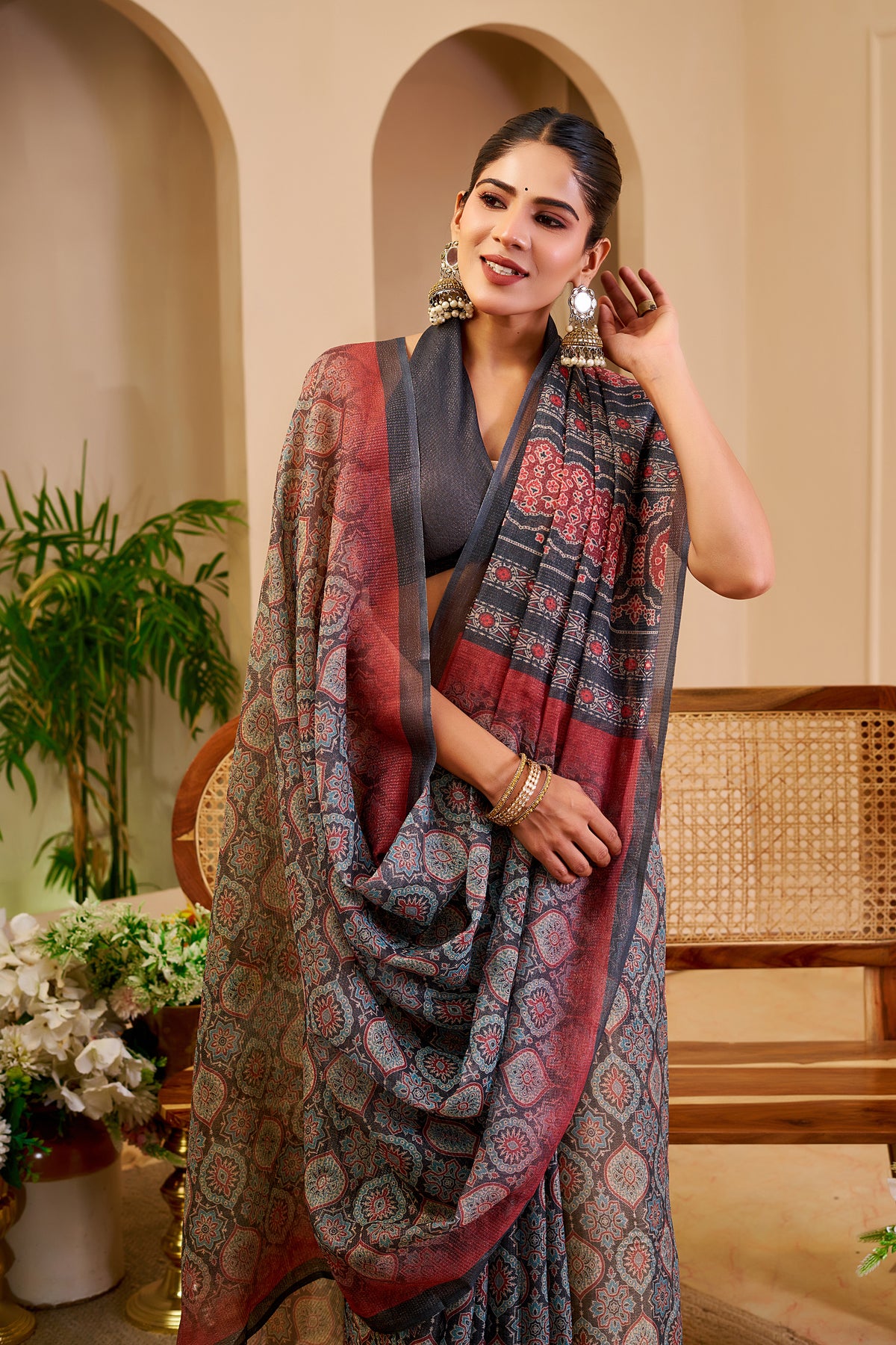 Grey Tissue Handloom Saree With Floral Design for Women