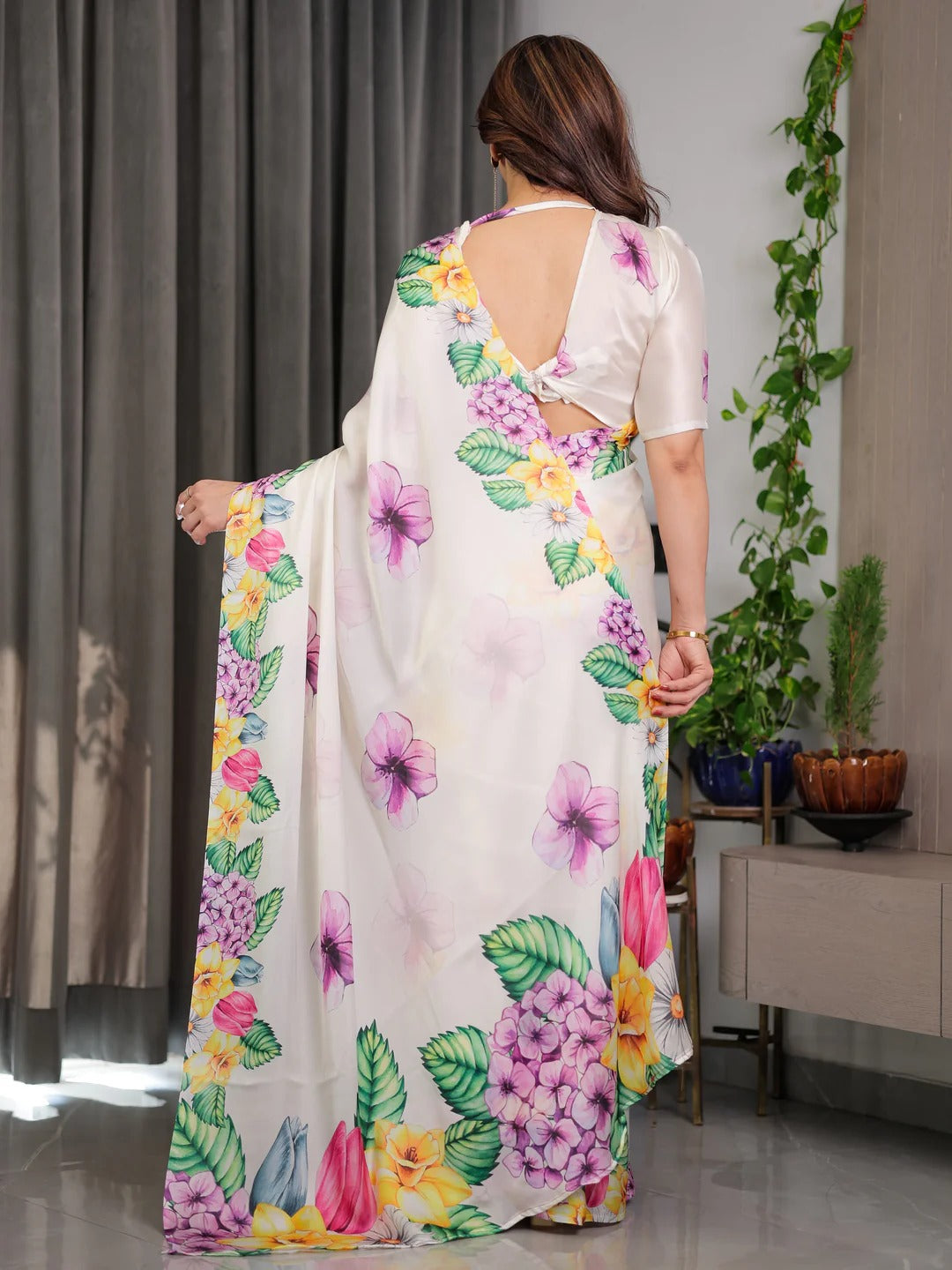 Cream Floral Satin Saree with Unstitched Blouse 5 for Women