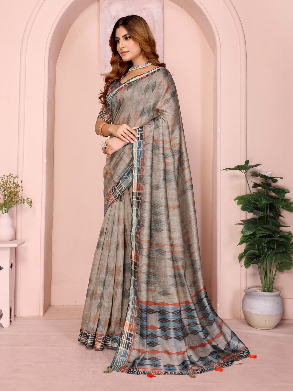 Elegant Grey Chanderi Saree for Contemporary Ethnic Styling for Women