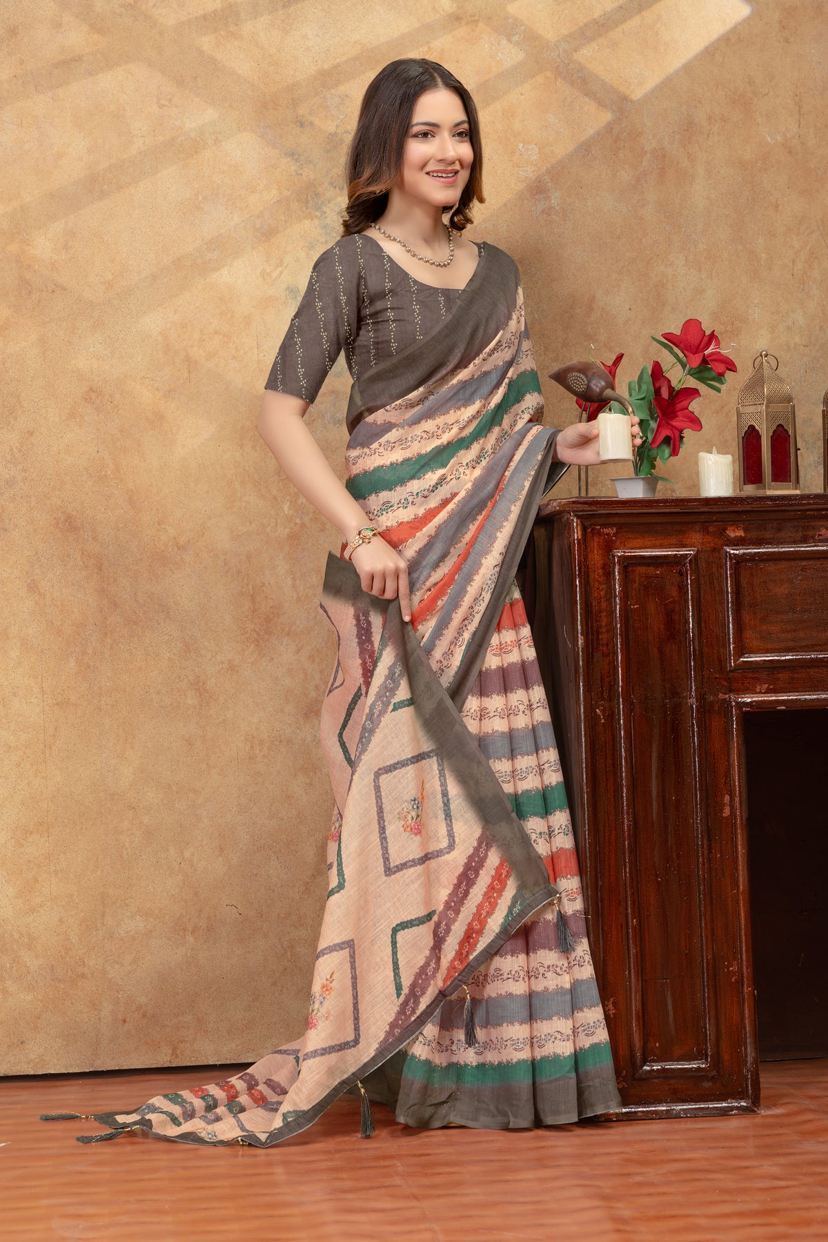Grey Linen Cotton Printed Saree with Artistic Plain Borders for Women