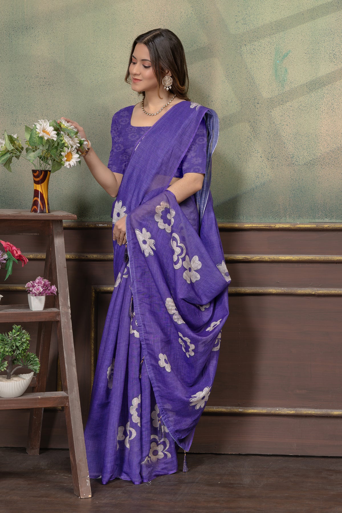 Elegant Purple Linen Cotton Saree with Floral Silver Motifs for Women