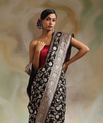 Stylish Black Banarasi Saree with Detailed Jacquard Work for Women