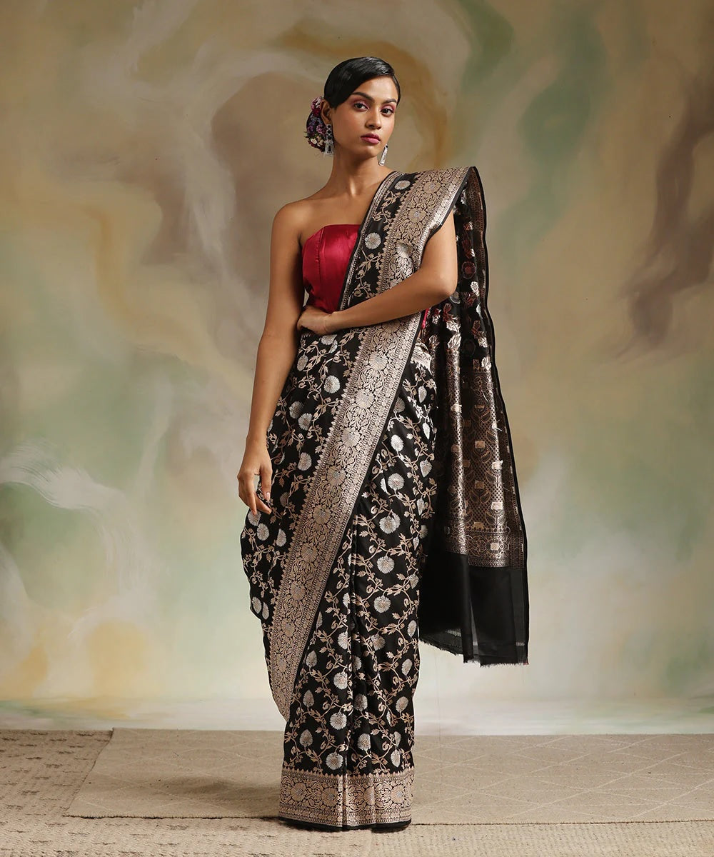 Stylish Black Banarasi Saree with Detailed Jacquard Work for Women