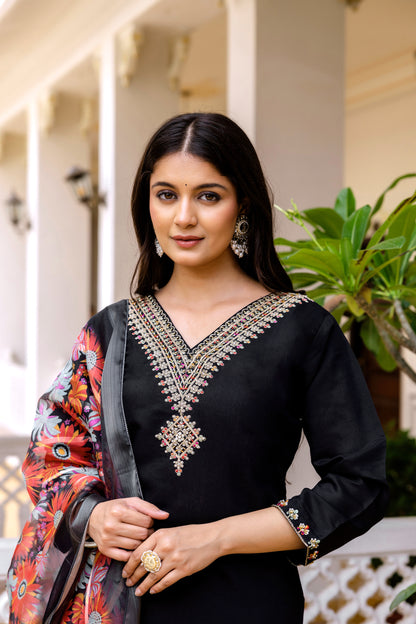 Black Embroidered Chanderi Kurti Pant Dupatta Set for Women