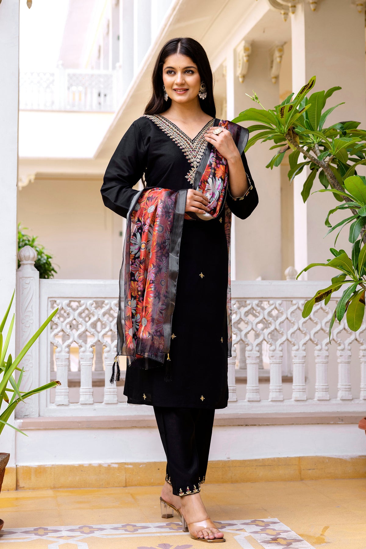 Black Embroidered Chanderi Kurti Pant Dupatta Set for Women
