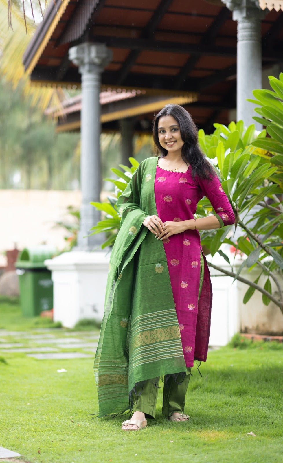 Kanchi Cotton Woven Kurta Pant Dupatta Set