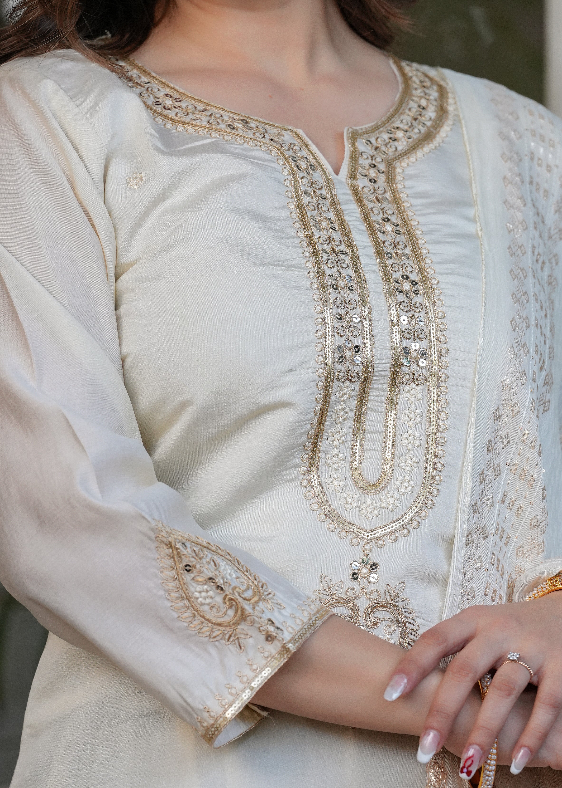 Elegant White Chanderi Kurta Pant Dupatta Set Women