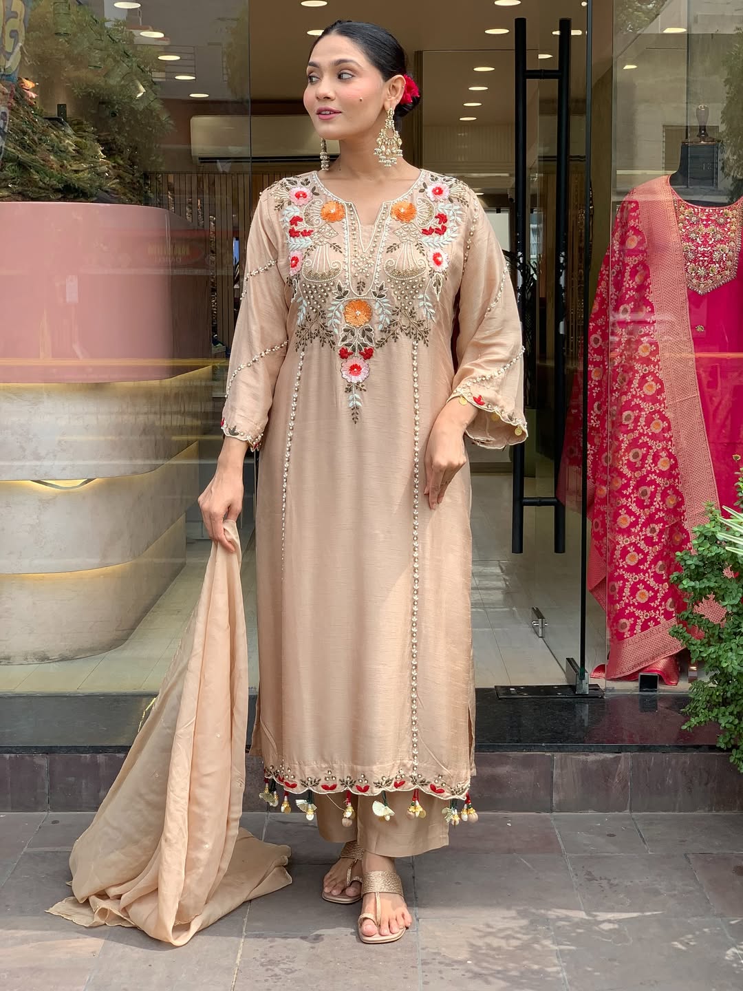 Cream Chanderi Embroidered Kurta Set with Dupatta for Women