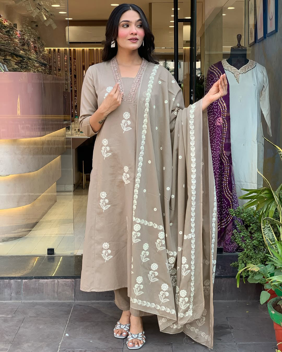 Cream Embroidered Kurta Set with Bandhani Style Dupatta for Women
