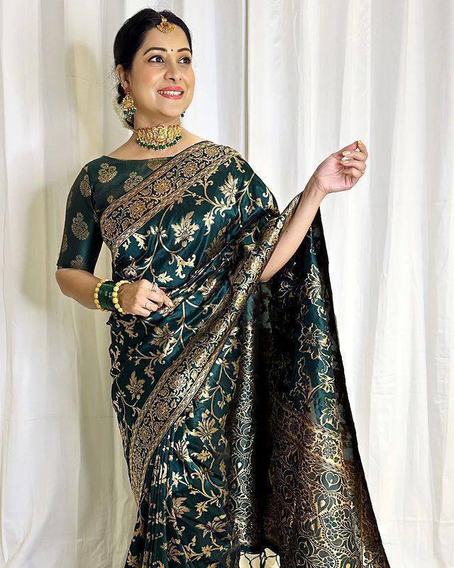 Dark Green Banarasi Lichi Silk Saree with Zari Work for Women