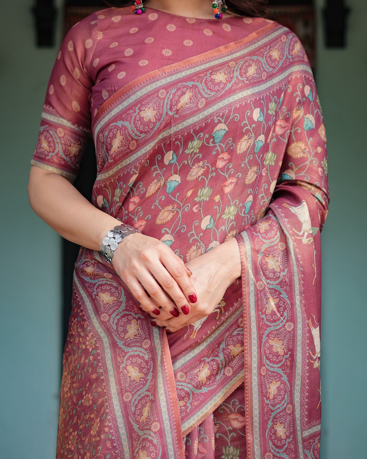 Dusty Rose Floral Handloom Saree with Heritage Pallu