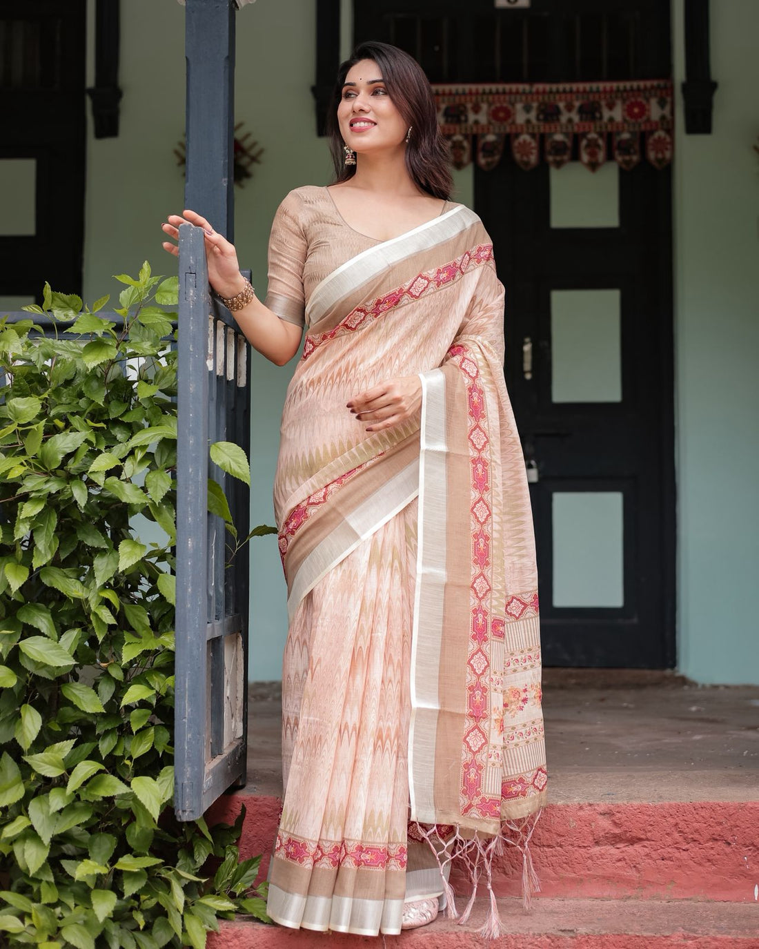 Elegant Beige &amp; Peach Linen Saree with Designer Border for Women