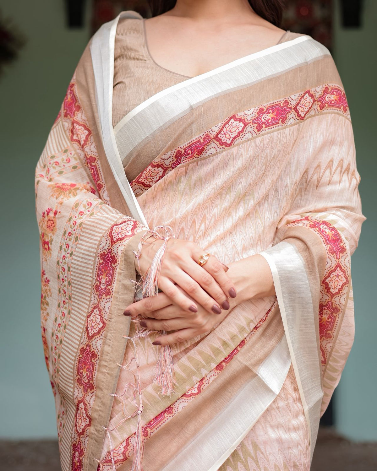 Elegant Beige &amp; Peach Linen Saree with Designer Border for Women