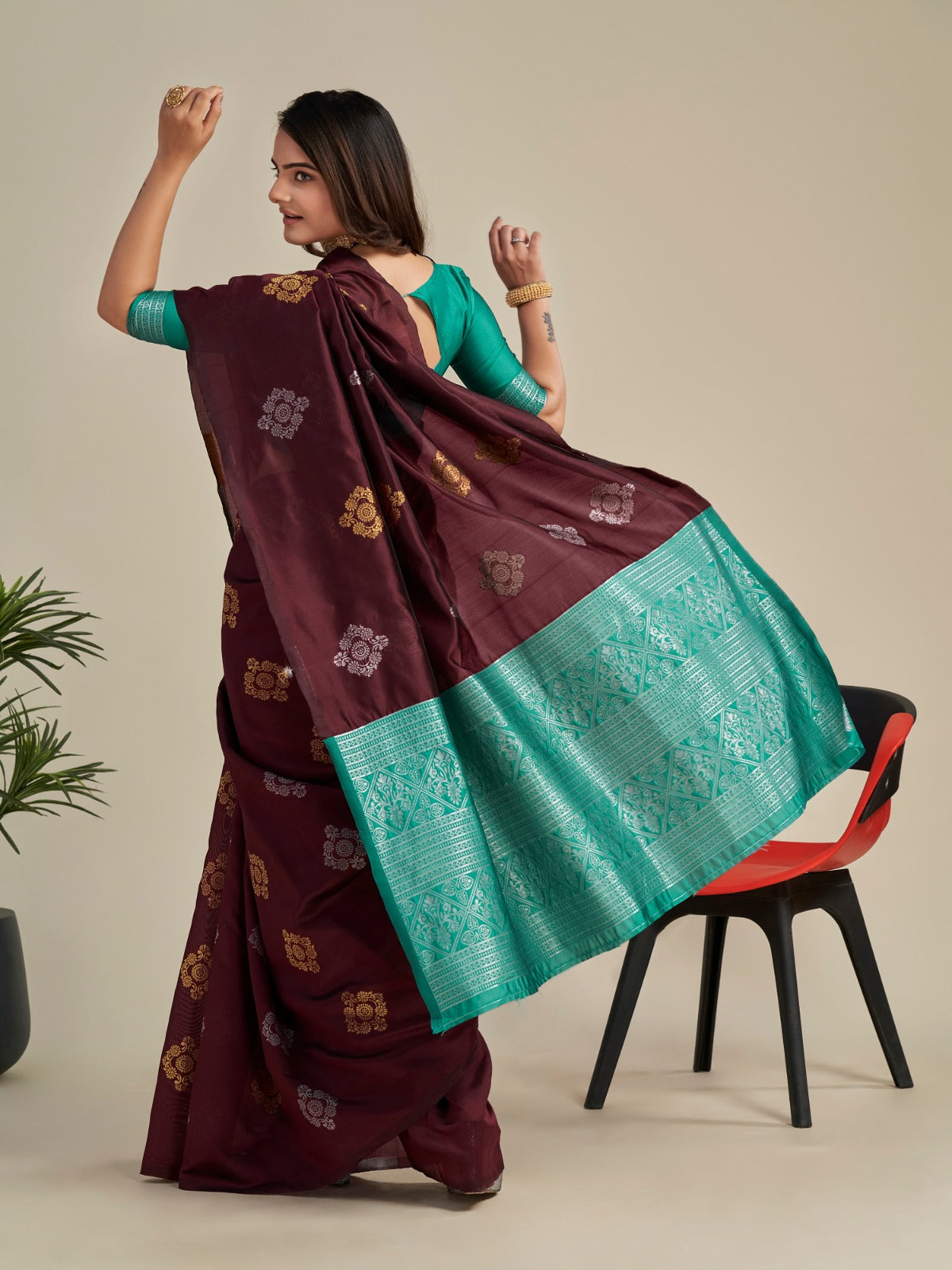 Elegant Maroon Soft Silk Saree with Green Jacquard Border for Women