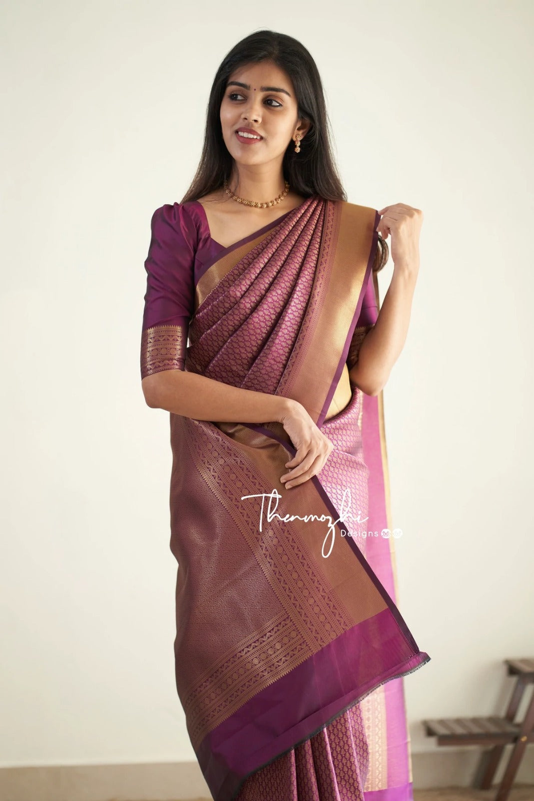 Elegant Mauve Banarasi Silk Saree with Regal Zari Detailing for Women