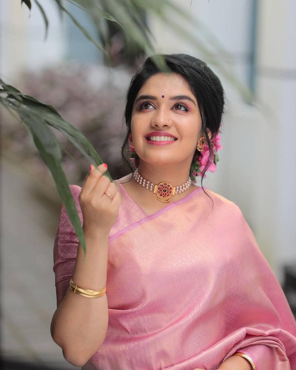Elegant Rose Pink Banarasi Soft Silk Saree with Zari for Women